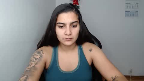 The queen of the biceps  online show from 12-15-25, 05:17