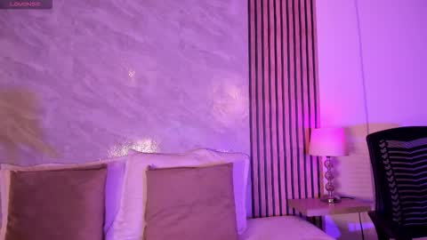 Luisa online show from 02-02-26, 01:48