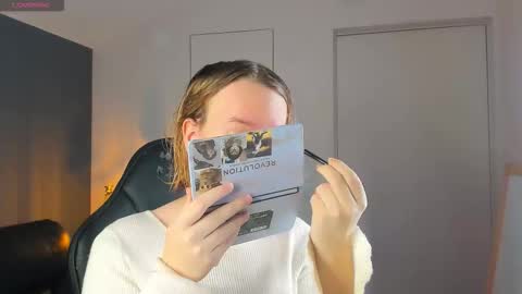 Snapshot of amanda_butlerr chatting on 10-22-25, 09:53 Hi im Amanda online show from 10-22-25, 09:53