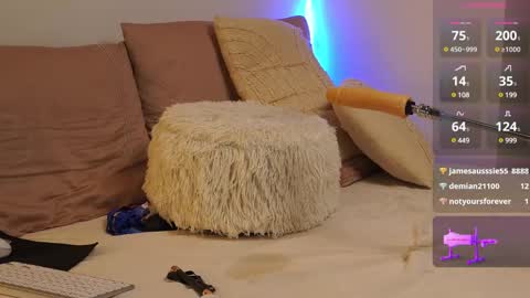 Snapshot of amanda_millf chatting on 12-01-24, 07:36 Amanda I belong to Master James online show from 12-01-24, 07:36