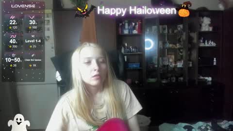 Amanda online show from 10-30-25, 04:08