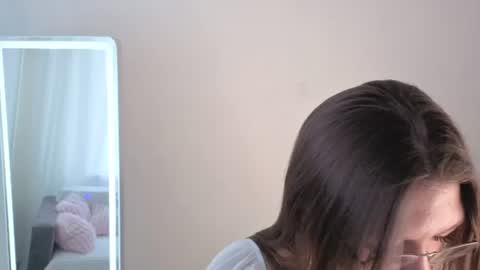 Zoe online show from 07-13-26, 08:39