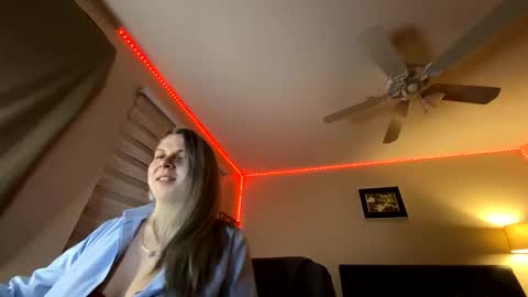 Amanda online show from 04-16-26, 04:13