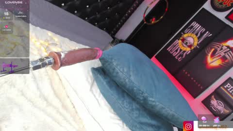 Snapshot of amandajoness_ chatting on 12-22-24, 06:48 amandajoness  online show from 12-22-24, 06:48