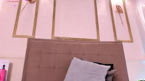 amandalee26 online show from 04-21-26, 02:51