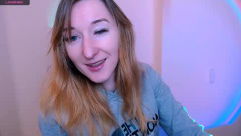 Snapshot of amandasentin chatting on 12-22-25, 08:44 Amanda online show from 12-22-25, 08:44