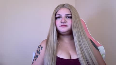Snapshot of amandhaaa chatting on 01-27-25, 06:09 Amandha online show from 01-27-25, 06:09