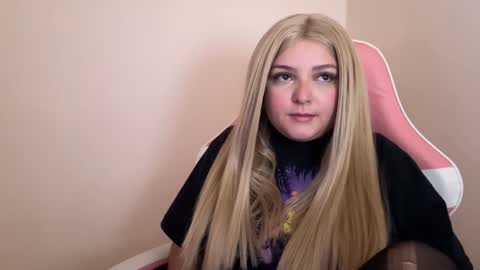 Snapshot of amandhaaa chatting on 02-06-25, 12:48 Amandha online show from 02-06-25, 12:48