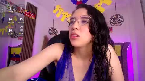 amara_davis1 online show from 06-11-26, 05:27