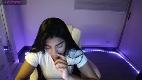 amara_silk online show from 04-24-26, 03:31