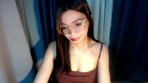 Snapshot of amarabellax chatting on 04-29-26, 09:13 BELLA online show from 04-29-26, 09:13