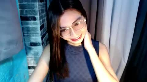 Snapshot of amarabellax chatting on 05-25-26, 11:11 BELLA online show from 05-25-26, 11:11