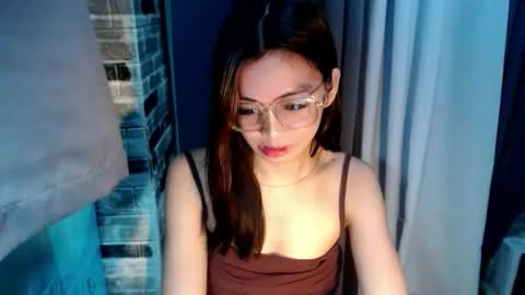 Snapshot of amarabellax chatting on 05-27-26, 02:08 BELLA online show from 05-27-26, 02:08