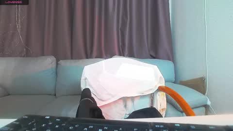 Snapshot of amaraluna_ chatting on 03-28-26, 09:47 Nika online show from 03-28-26, 09:47