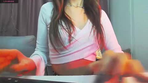 Snapshot of amaraluna_ chatting on 03-30-26, 08:10 Nika online show from 03-30-26, 08:10