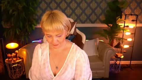 Snapshot of amaranights chatting on 06-12-26, 07:13 Sofia online show from 06-12-26, 07:13