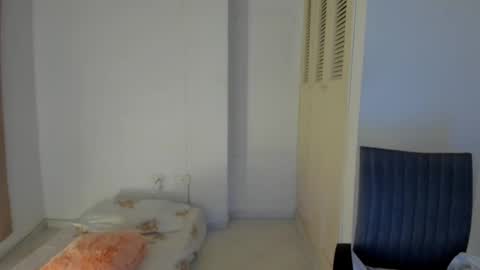 Snapshot of amaranthaajames chatting on 02-15-25, 11:25 Amarantha online show from 02-15-25, 11:25