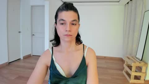 Snapshot of amaranthaajames chatting on 05-21-26, 01:23 Amarantha online show from 05-21-26, 01:23