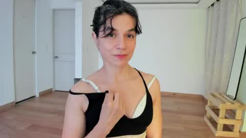 Snapshot of amaranthaajames chatting on 05-23-26, 12:16 Amarantha online show from 05-23-26, 12:16
