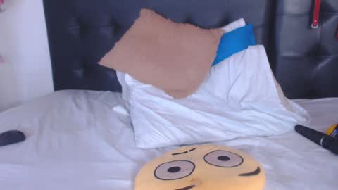   online show from 02-03-25, 05:46