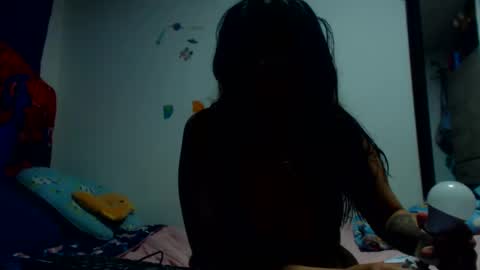 Snapshot of amararoberts08 chatting on 12-19-24, 08:34 Amara Julia online show from 12-19-24, 08:34