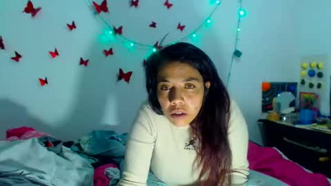 Snapshot of amararoberts08 chatting on 01-09-25, 02:22 Amara Julia online show from 01-09-25, 02:22