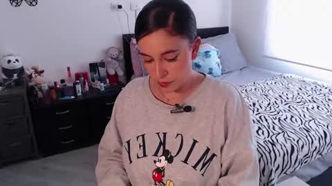 Mila  online show from 02-12-25, 04:22