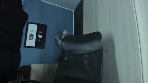 Emily online show from 12-05-25, 09:29