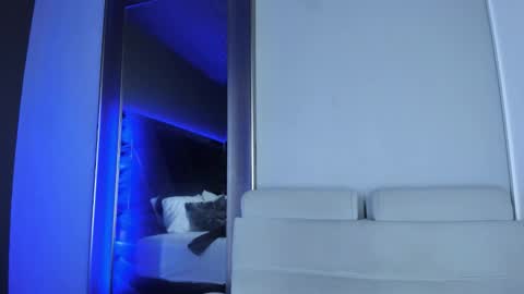 Emily online show from 03-07-26, 10:45