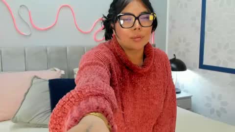 Amarisse Hank online show from 04-23-26, 08:00