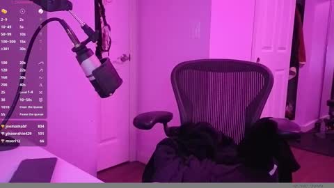 leash online show from 02-15-26, 07:51