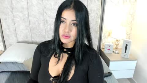 Snapshot of amatista__smith chatting on 12-19-24, 07:40 AMATISTA online show from 12-19-24, 07:40