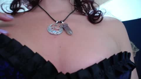 Snapshot of amatista_riveera chatting on 02-02-25, 12:51 Amatista  Next stream 9 DEC 1 PM COLOMBIAN TIME  miss u and love u online show from 02-02-25, 12:51