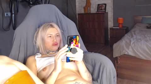 Malina online show from 12-15-24, 10:18