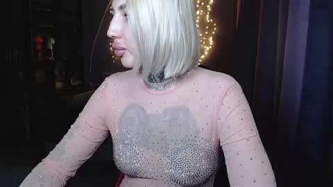 Snapshot of amayamalina chatting on 02-18-26, 06:37 Malina online show from 02-18-26, 06:37