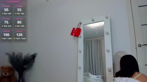 Snapshot of amazing_panacea chatting on 10-16-25, 07:04 Alice online show from 10-16-25, 07:04