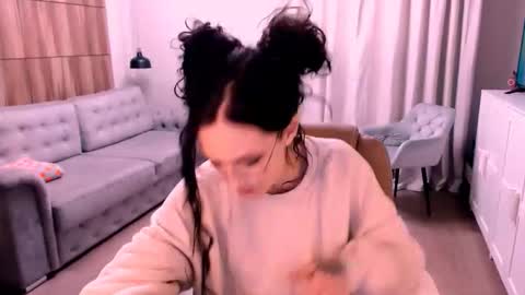 Izza online show from 03-16-26, 11:58