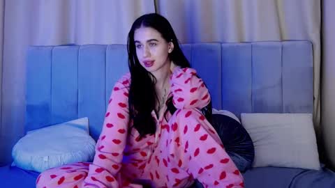 Amazon online show from 03-06-25, 05:22