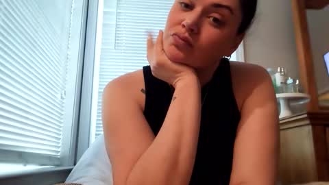 Snapshot of amazonnnnn33 chatting on 01-18-26, 07:06 amazonnnnn33 online show from 01-18-26, 07:06