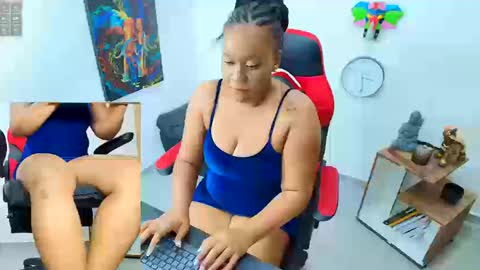  AMBAR  online show from 09-25-25, 12:36