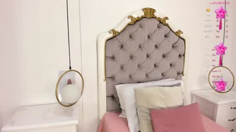 Sara online show from 12-19-24, 11:29