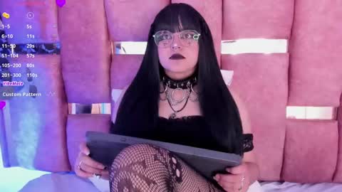   online show from 09-19-25, 07:03