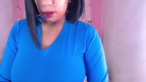Snapshot of ambar_fox_s chatting on 10-27-25, 03:10 Ambar online show from 10-27-25, 03:10