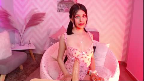 Snapshot of ambar_lanie chatting on 03-12-26, 12:06 Ambar online show from 03-12-26, 12:06