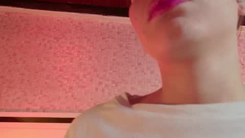 Snapshot of ambar_rosse25 chatting on 11-19-25, 11:32 Julieta online show from 11-19-25, 11:32