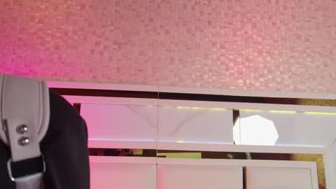 Snapshot of ambar_rosse25 chatting on 11-20-25, 11:32 Julieta online show from 11-20-25, 11:32