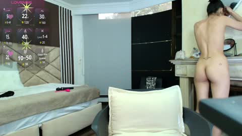 Snapshot of ambaross chatting on 01-09-25, 10:20 Ambar Ross online show from 01-09-25, 10:20