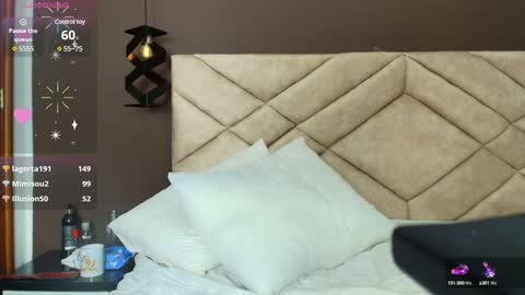 Snapshot of ambaross chatting on 01-17-25, 01:25 Ambar Ross online show from 01-17-25, 01:25