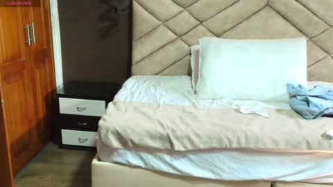 Snapshot of ambaross chatting on 01-20-25, 07:04 Ambar Ross online show from 01-20-25, 07:04