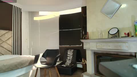 Snapshot of ambaross chatting on 01-23-25, 07:29 Ambar Ross online show from 01-23-25, 07:29